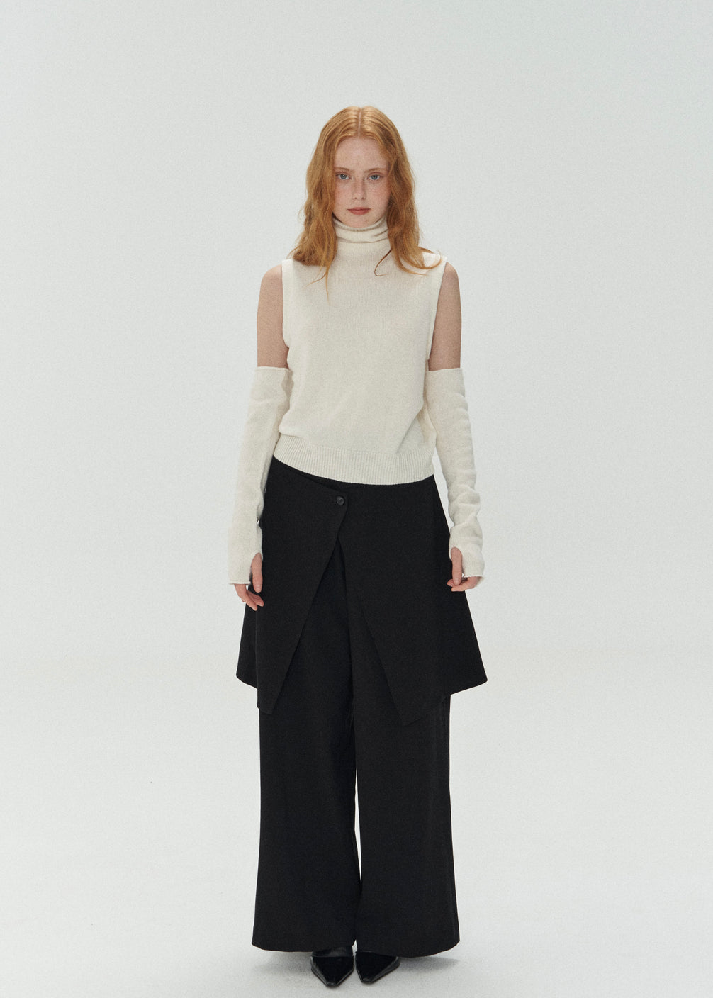 Slit Two-Piece Trousers