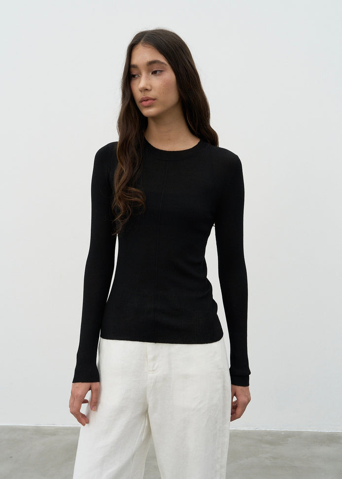 Classic Crewneck Knitwear