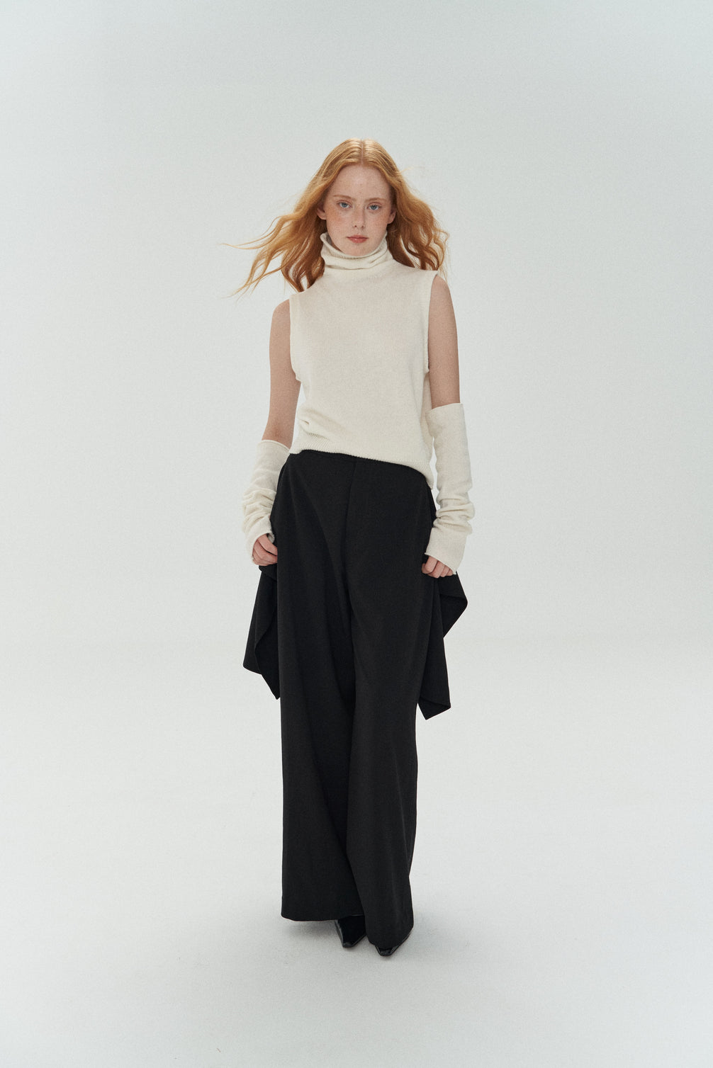 Slit Two-Piece Trousers